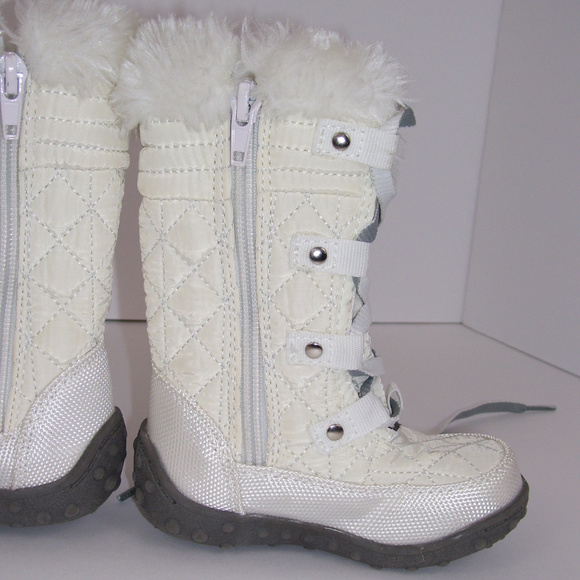 US Polo Assn 5M Baby  Girl White Boots Faux Fur … - Picture 6 of 8